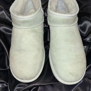 Light Mint Color Ugg Minis